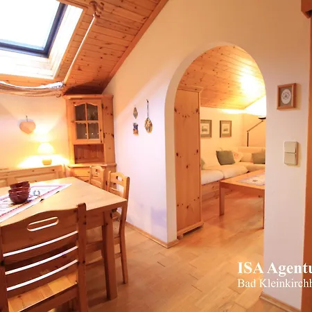 Kathrein & דירה *